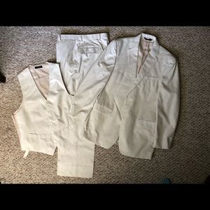 Men’s Joseph A Bank 3 piece suit